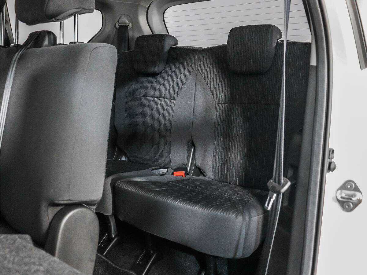 Купить Suzuki Ertiga, 2022, 16 965 км, фото №12