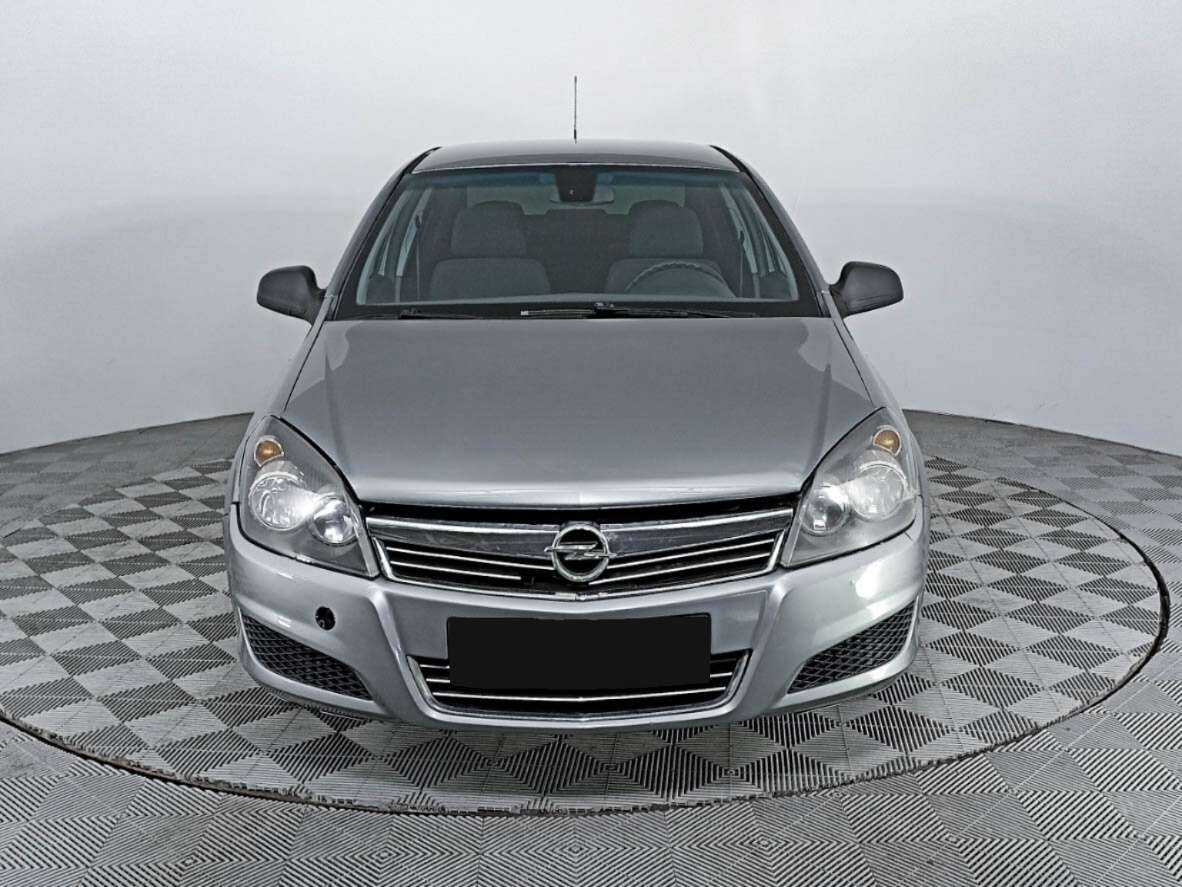 Купить Opel Astra, 2011, 179 779 км, фото №2
