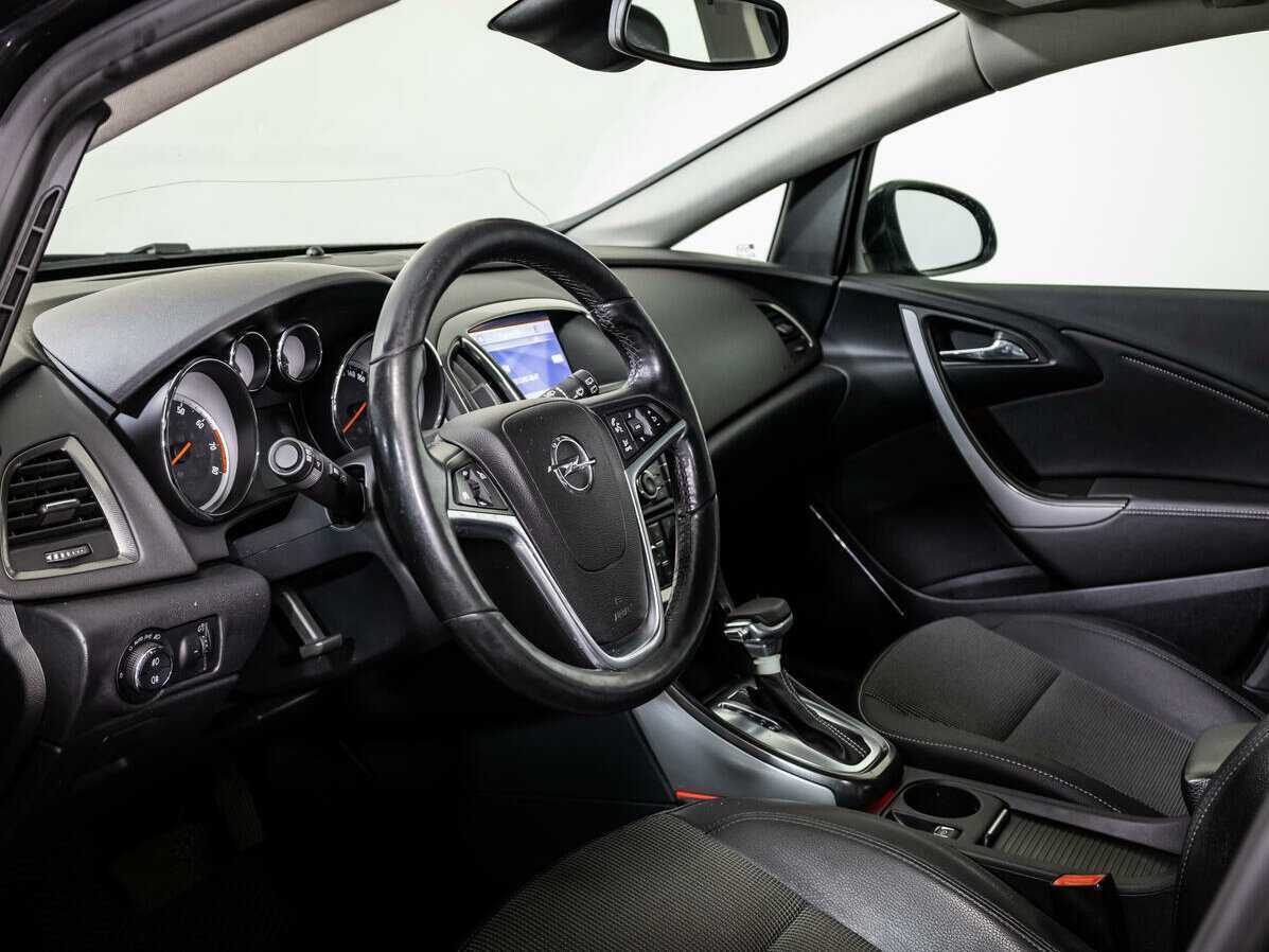 Купить Opel Astra, 2011, 85 132 км, фото №11