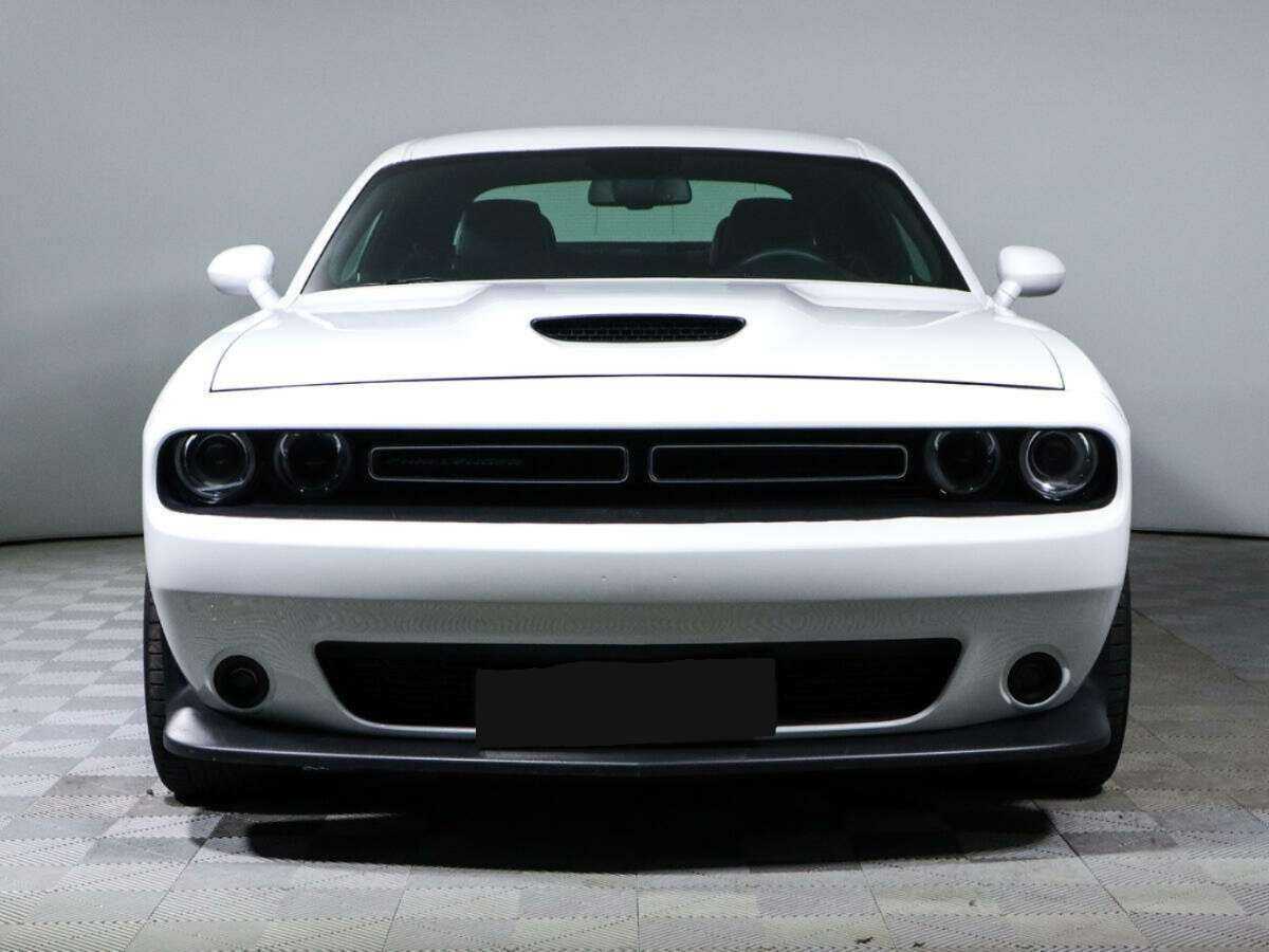 Купить Dodge Challenger, 2022, 2 560 км, фото №2