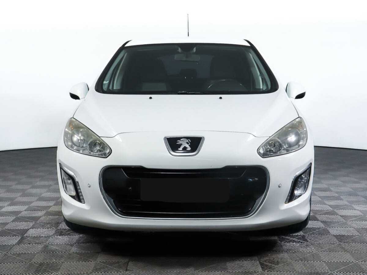 Купить Peugeot 308, 2011, 197 926 км, фото №2