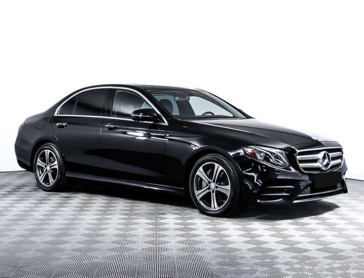 Купить Mercedes-Benz E-Класс 300, 2016, 55 977 км, фото №3