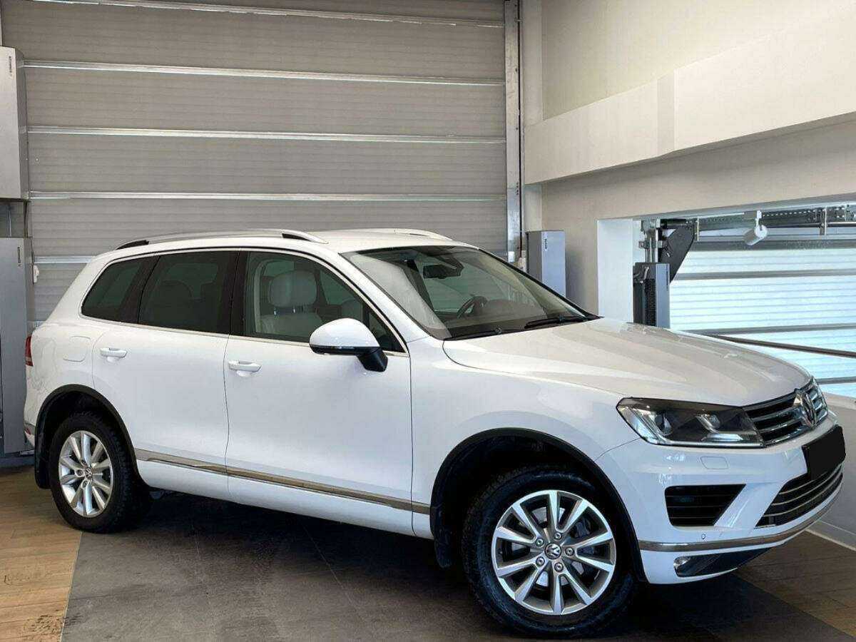 Купить Volkswagen Touareg, 2015, 98 856 км, фото №3