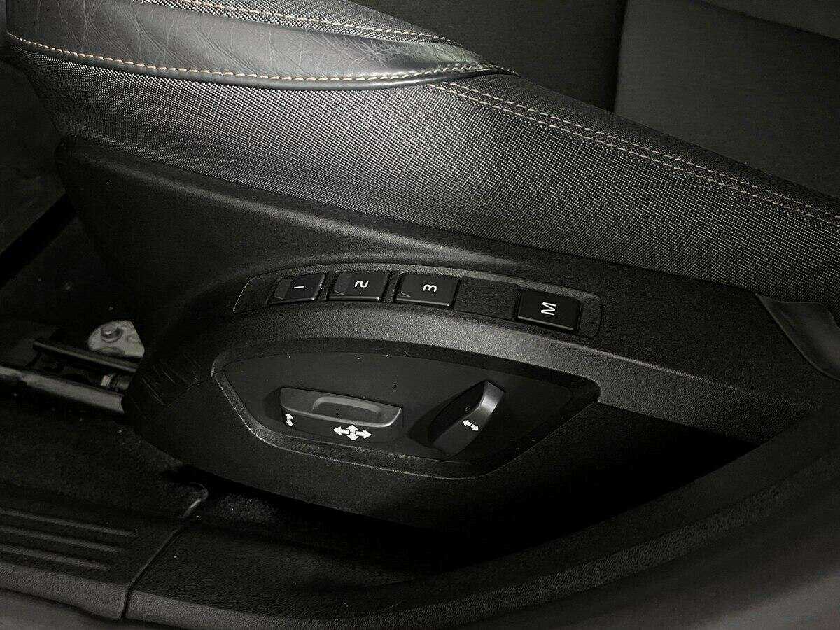 Купить Volvo V40 Cross Country, 2018, 59 138 км, фото №13
