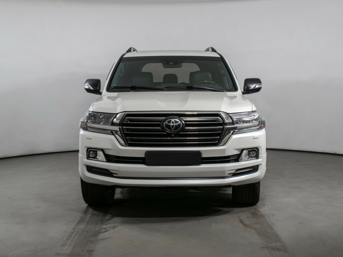 Купить Toyota Land Cruiser 200 Series Рестайлинг 2, 2017, 82 346 км, фото №2