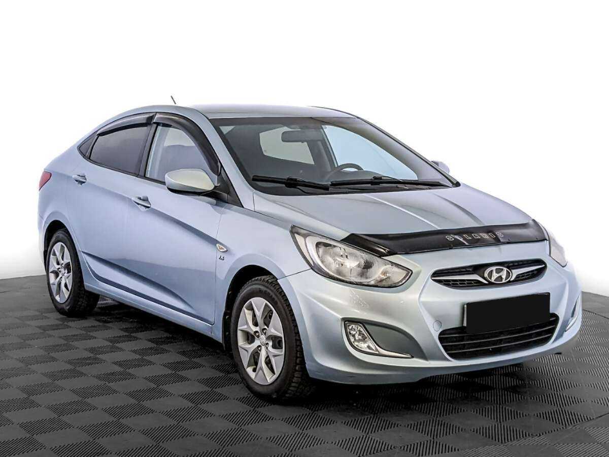 Купить Hyundai Solaris, 2011, 66 998 км, фото №3