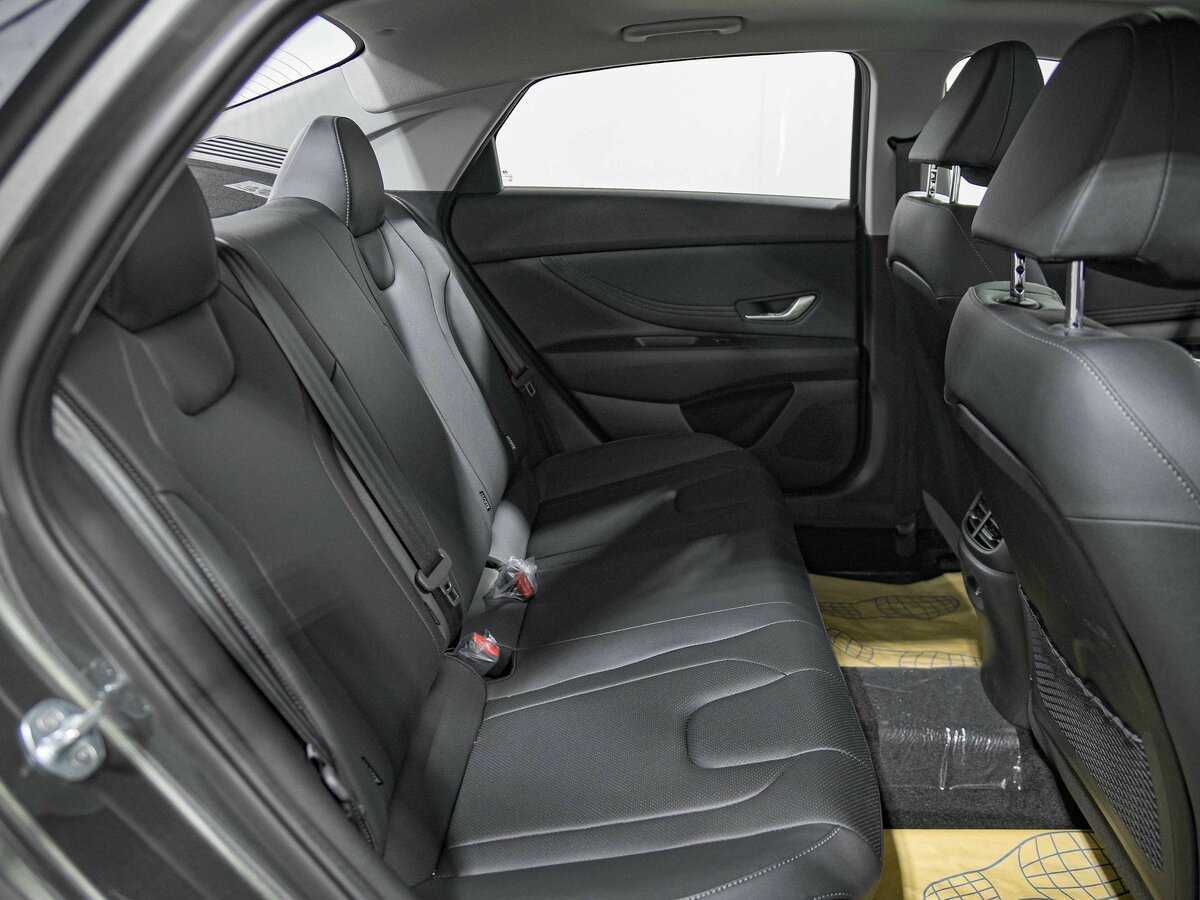 Купить Hyundai Elantra, 2023, 28 км, фото №14