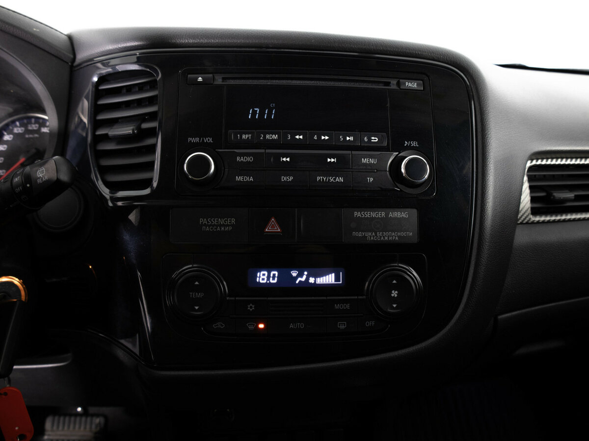 Купить Mitsubishi Outlander III Рестайлинг 2, 2018, 127 915 км, фото №9