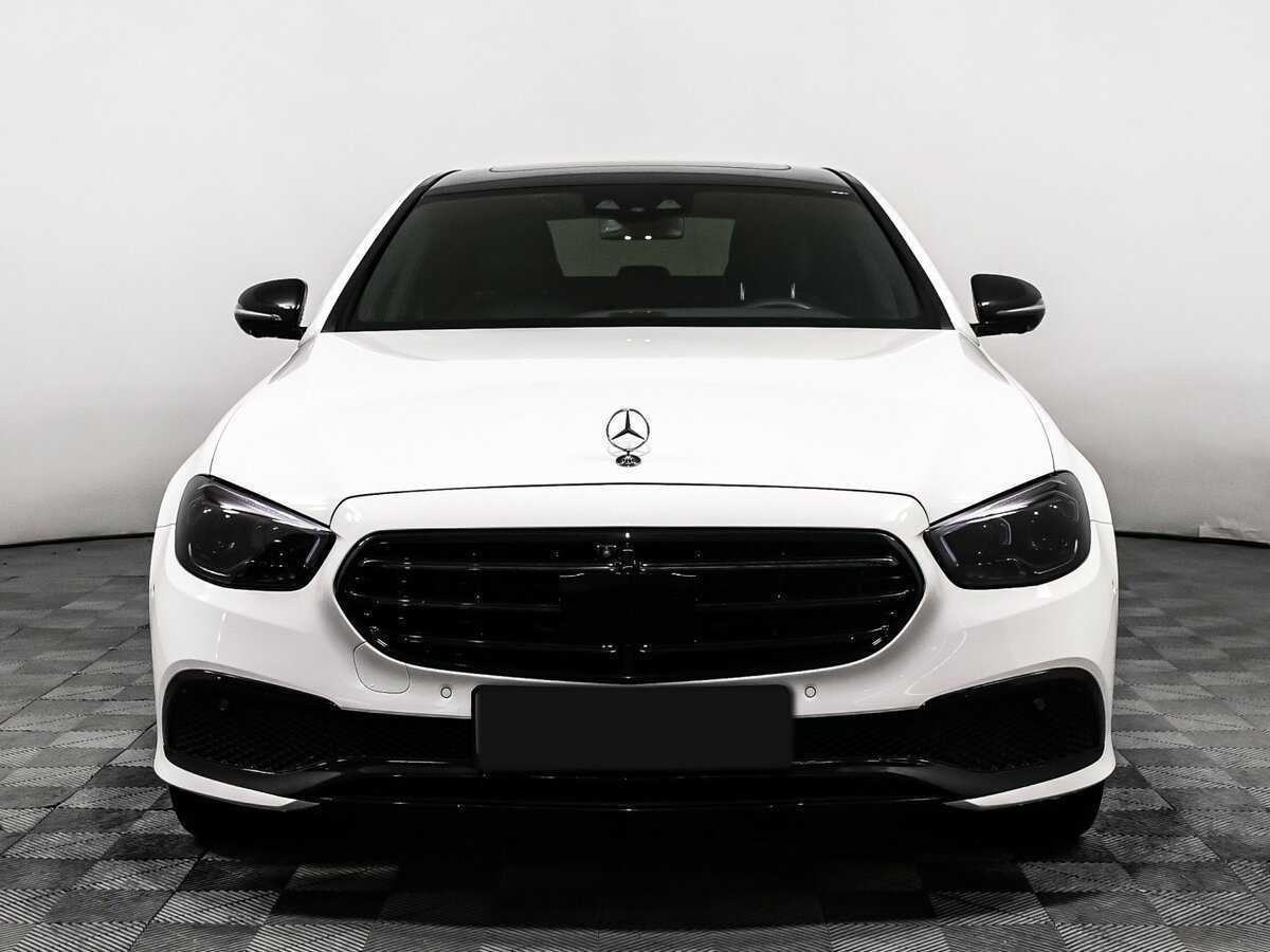 Купить Mercedes-Benz E-Класс 300 e, 2022, 26 355 км, фото №2
