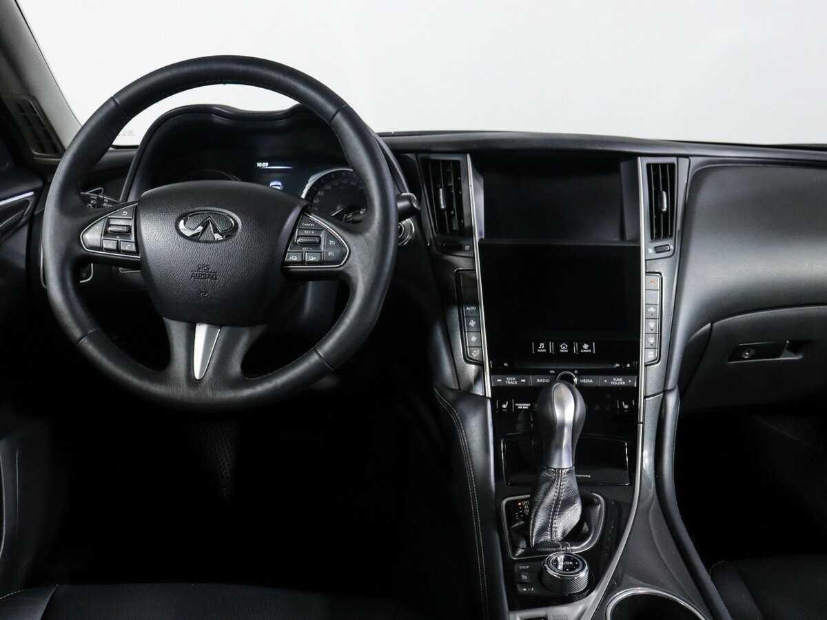 Купить Infiniti Q50, 2015, 92 055 км, фото №9