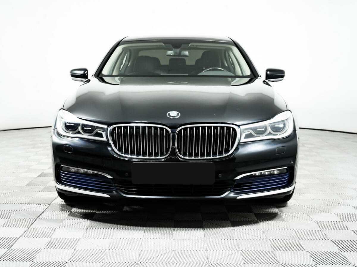Купить BMW 7 серии 730i, 2016, 127 437 км, фото №2