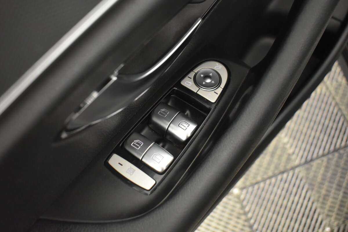 Купить Mercedes-Benz E-Класс 200 d, 2018, 97 000 км, фото №8