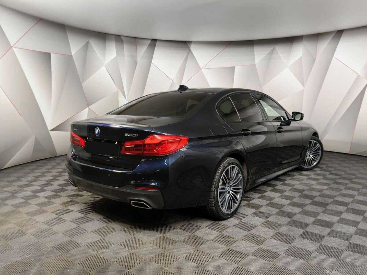 Купить BMW 5 серии 530i xDrive, 2017, 159 046 км, фото №2