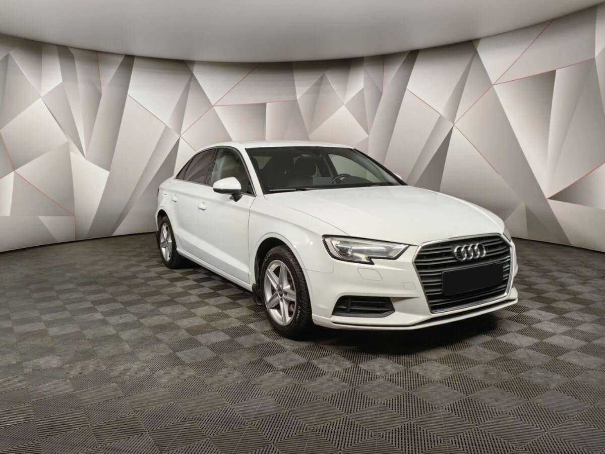 Купить Audi A3, 2019, 107 500 км, фото №3