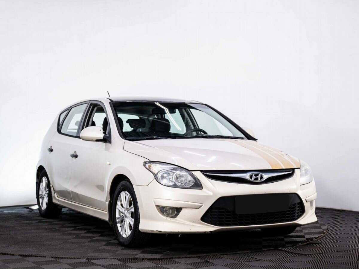 Купить Hyundai i30, 2010, 252 640 км, фото №3