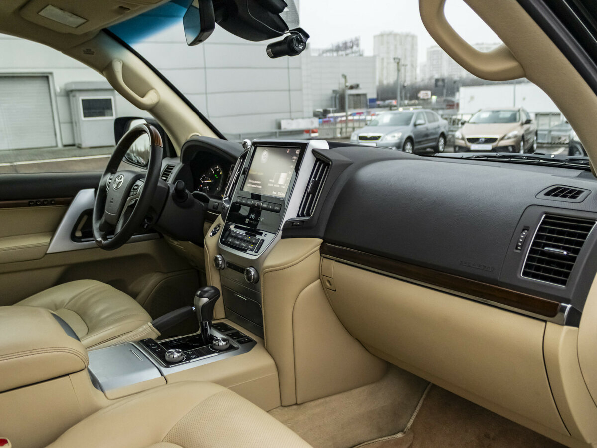 Купить Toyota Land Cruiser 200 Series Рестайлинг 2, 2016, 138 031 км, фото №9