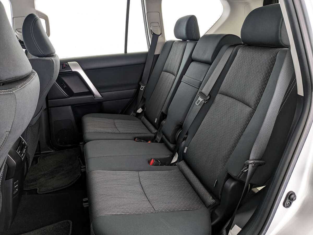 Купить Toyota Land Cruiser Prado, 2022, 2 854 км, фото №13