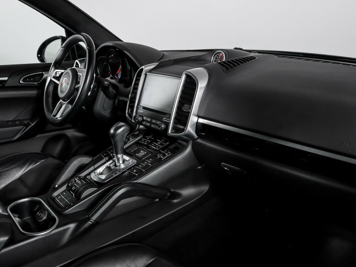 Купить Porsche Cayenne Diesel II Рестайлинг (958), 2017, 156 086 км, фото №9