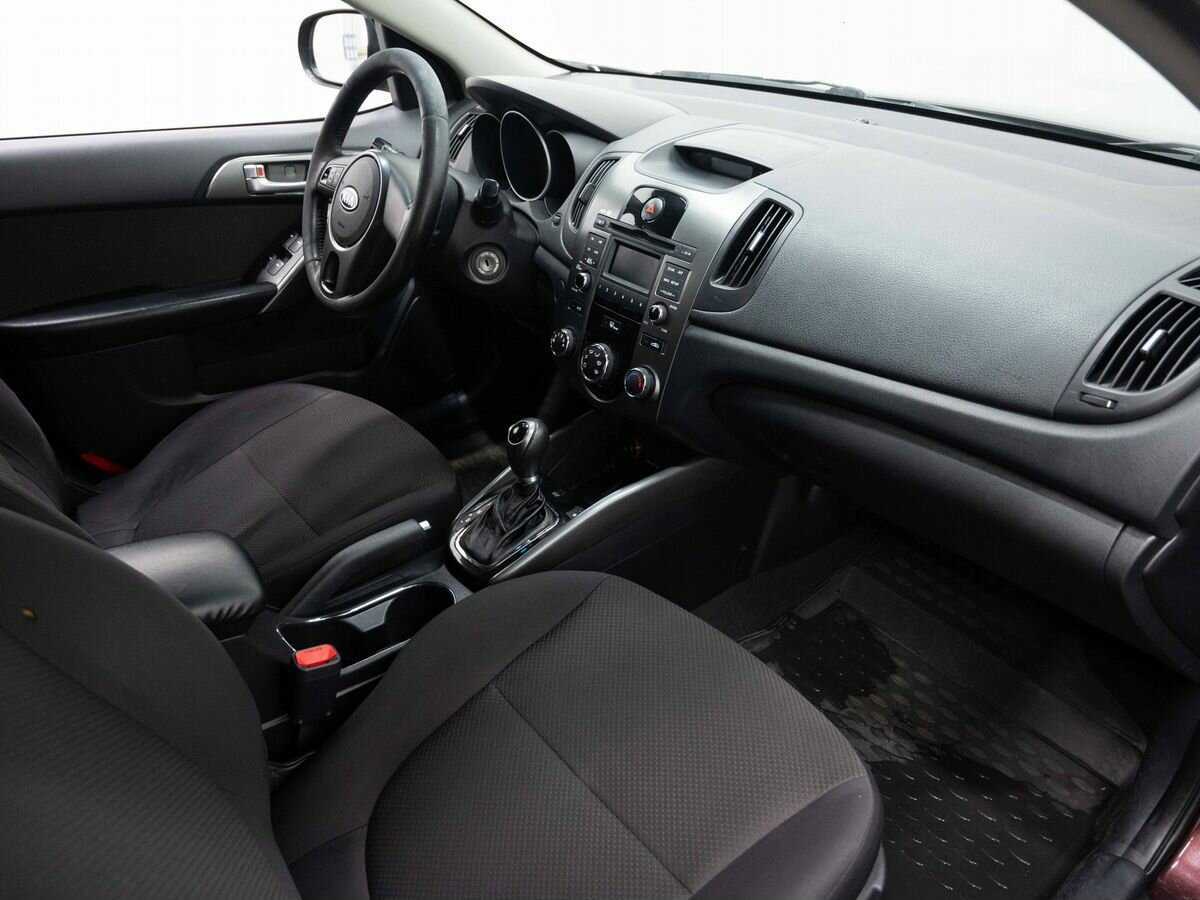 Купить Kia Cerato 6-speed, 2011, 180 000 км, фото №9