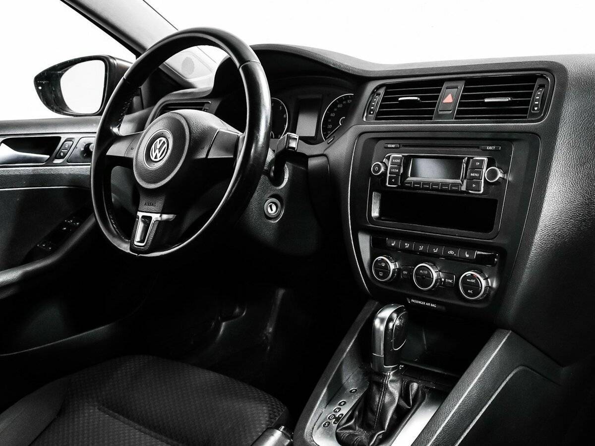 Купить Volkswagen Jetta, 2013, 116 150 км, фото №9