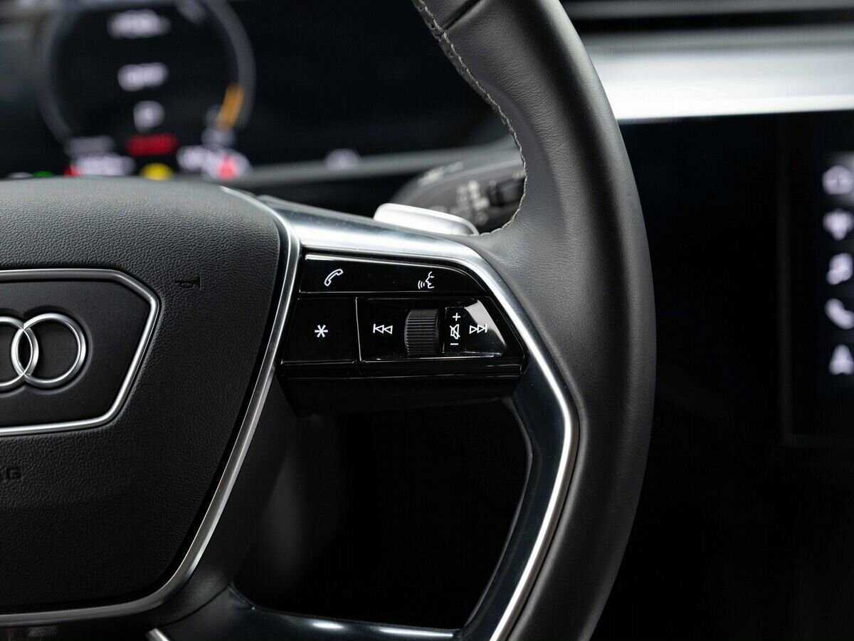 Купить Audi e-tron 50, 2020, 16 550 км, фото №17
