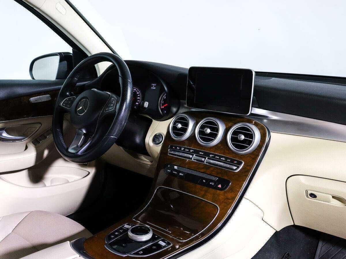Купить Mercedes-Benz GLC 250, 2015, 131 684 км, фото №9