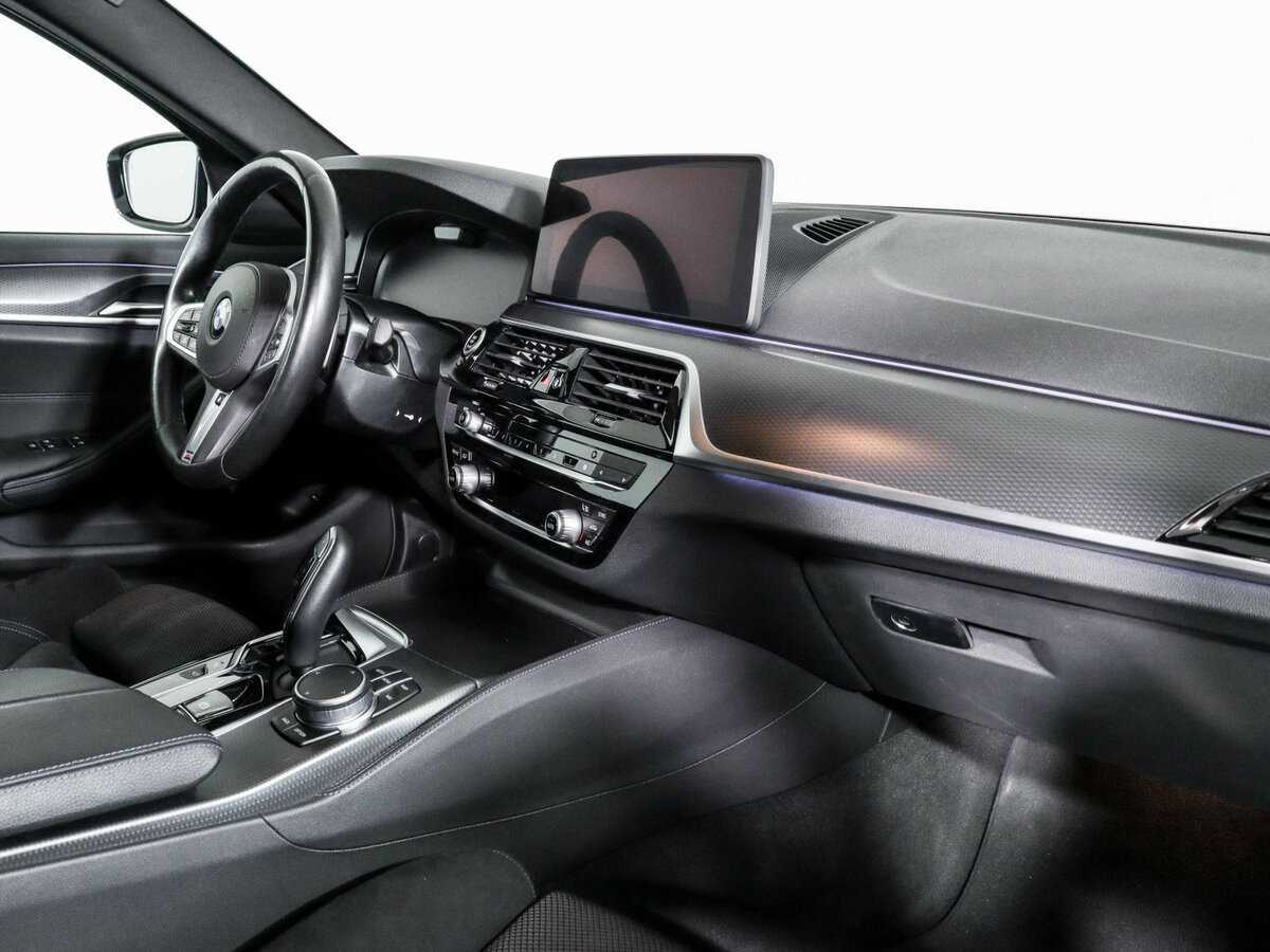 Купить BMW 5 серии 520d xDrive, 2021, 51 459 км, фото №9