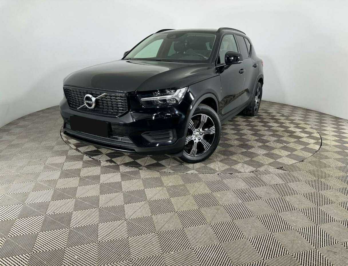Купить Volvo XC40, 2018, 102 993 км, фото №1