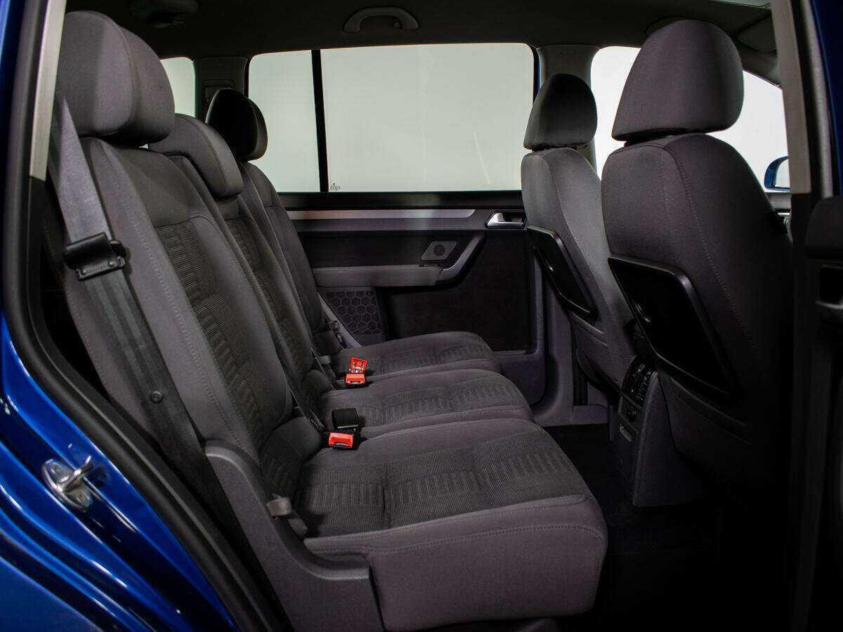 Купить Volkswagen Touran, 2008, 190 388 км, фото №10