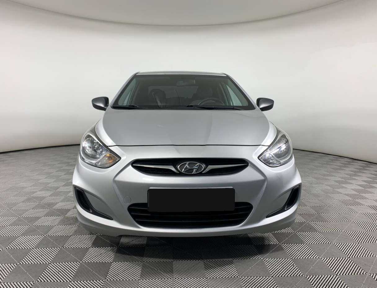 Купить Hyundai Solaris, 2011, 149 000 км, фото №2