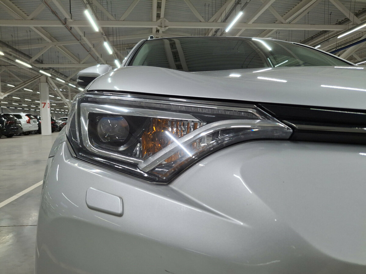 Купить Toyota RAV4 IV (XA40) Рестайлинг, 2019, 114 654 км, фото №17