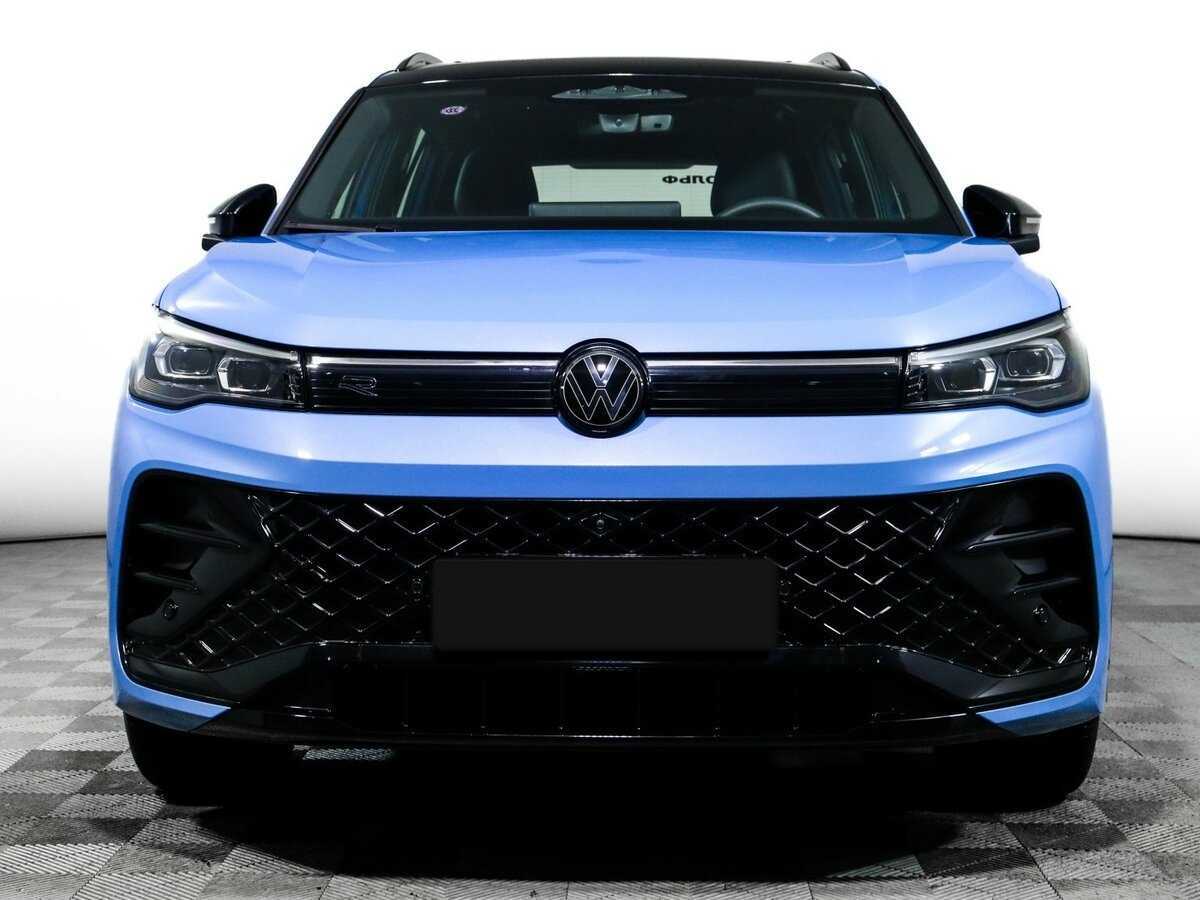Купить Volkswagen Tiguan L Pro, 2024, 3 228 км, фото №2