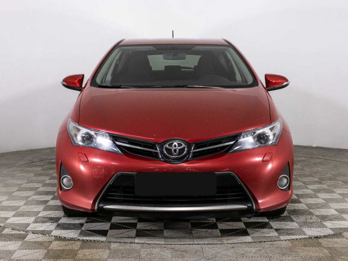 Купить Toyota Auris, 2013, 163 626 км, фото №2
