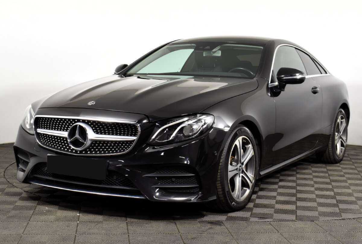 Купить Mercedes-Benz E-Класс 300, 2017, 126 000 км, фото №1