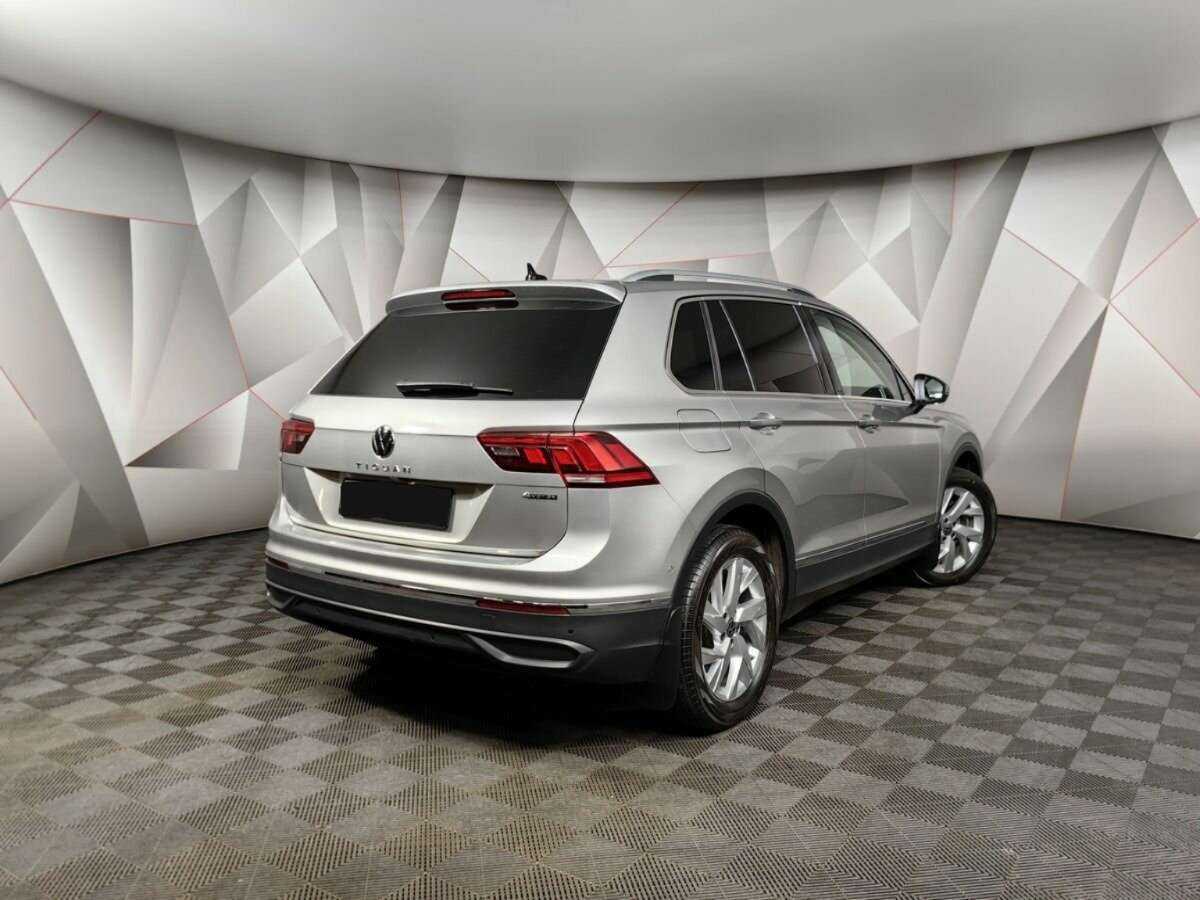Купить Volkswagen Tiguan, 2021, 37 408 км, фото №2