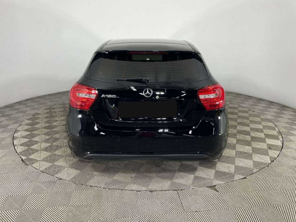 Купить Mercedes-Benz A-Класс 180, 2014, 213 461 км, фото №3