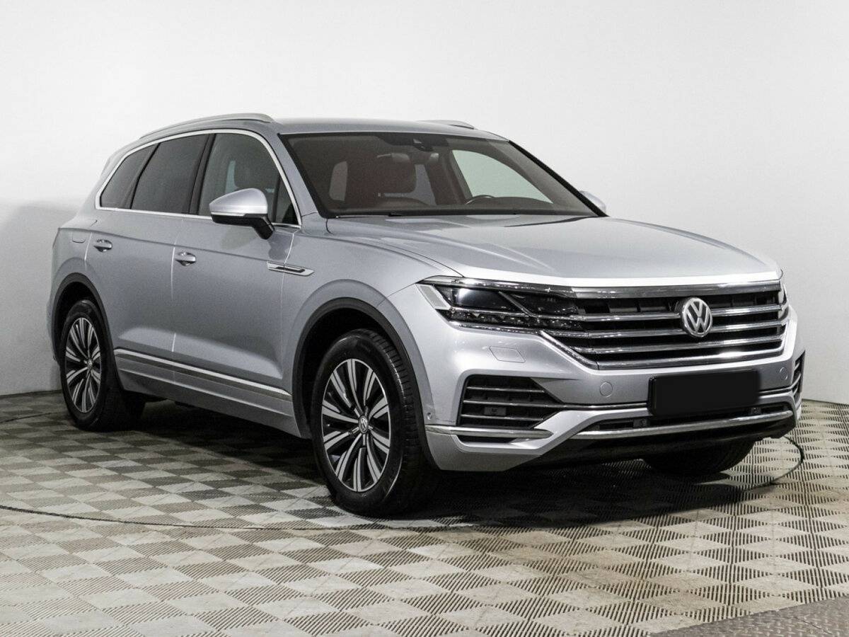 Купить Volkswagen Touareg, 2018, 142 477 км, фото №3