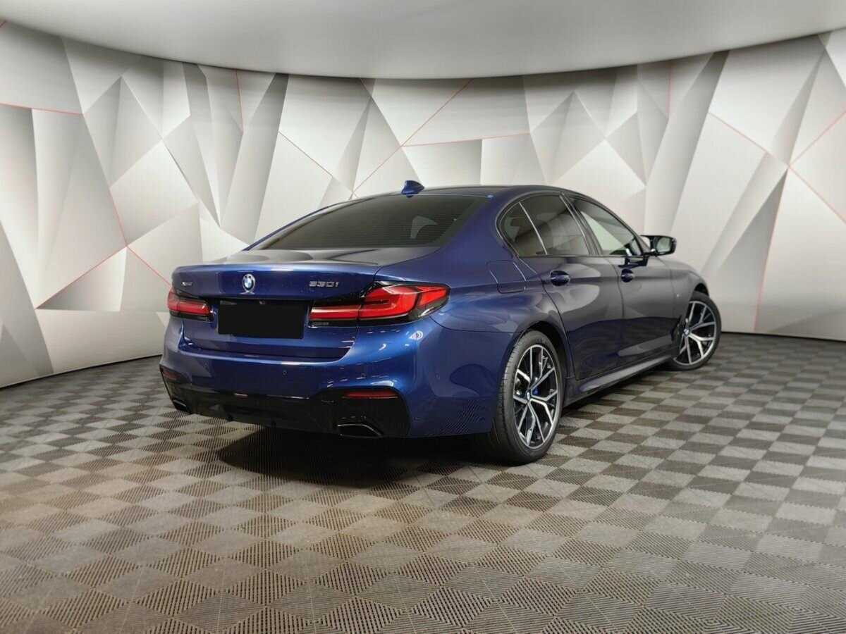 Купить BMW 5 серии 530i xDrive, 2018, 66 762 км, фото №2