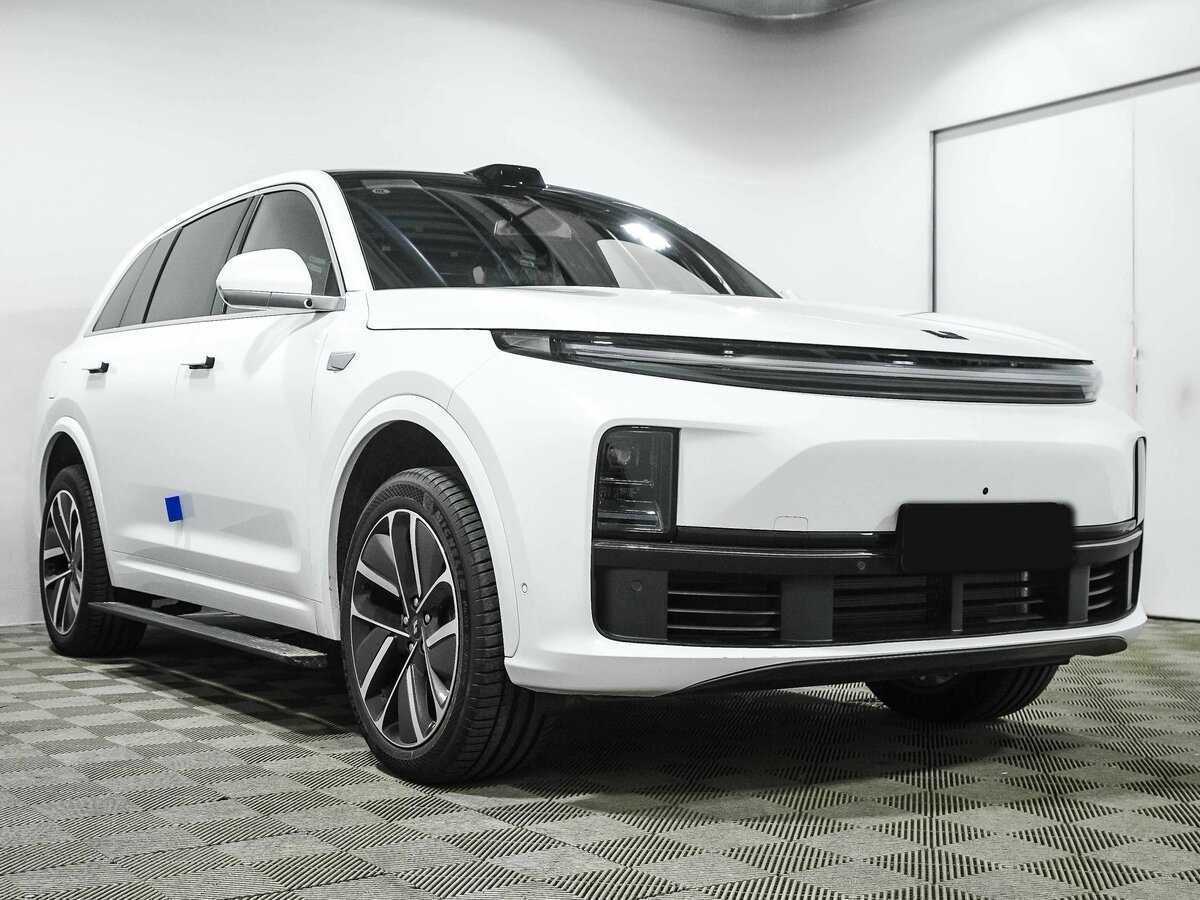 Купить LiXiang L7 42.8 kWh, 2024, 40 км, фото №3