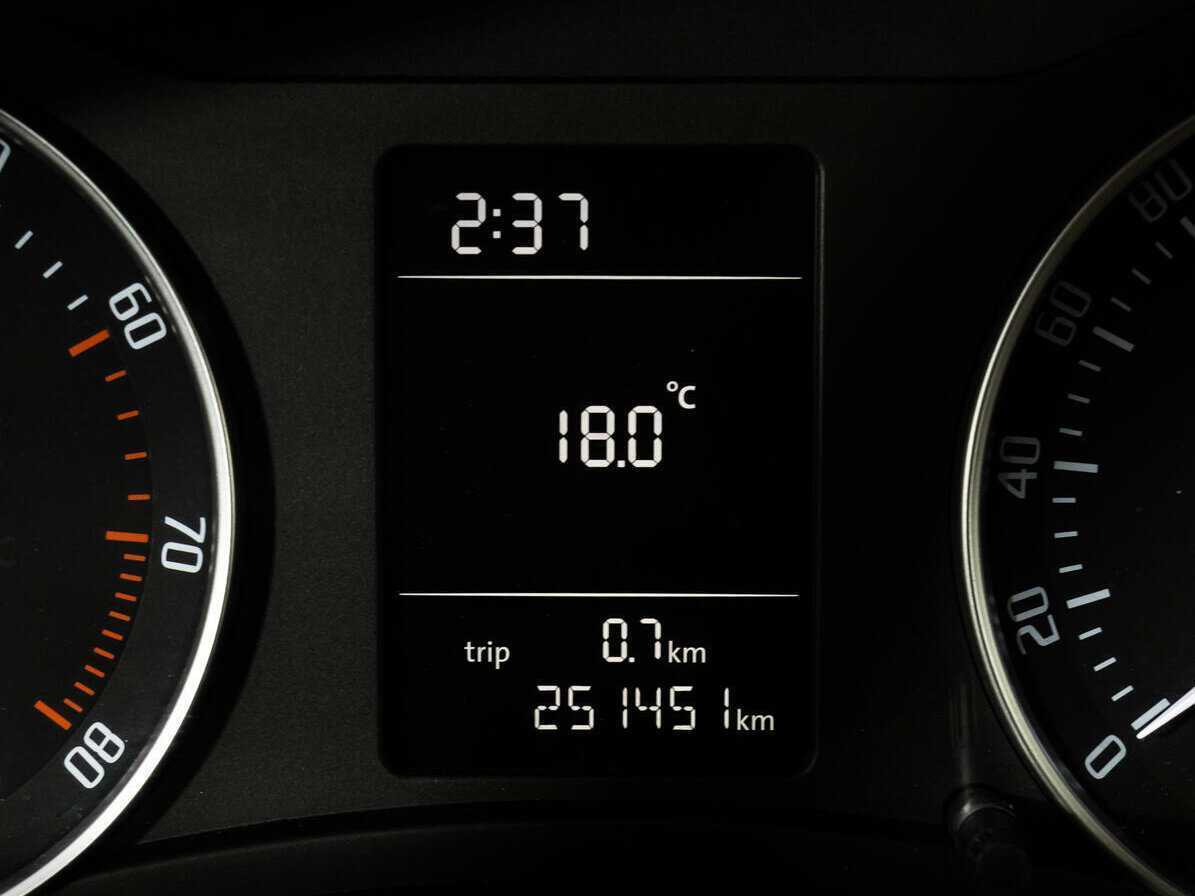 Купить Skoda Octavia, 2010, 251 450 км, фото №13