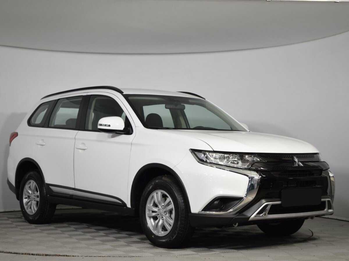 Купить Mitsubishi Outlander, 2022, 18 км, фото №3