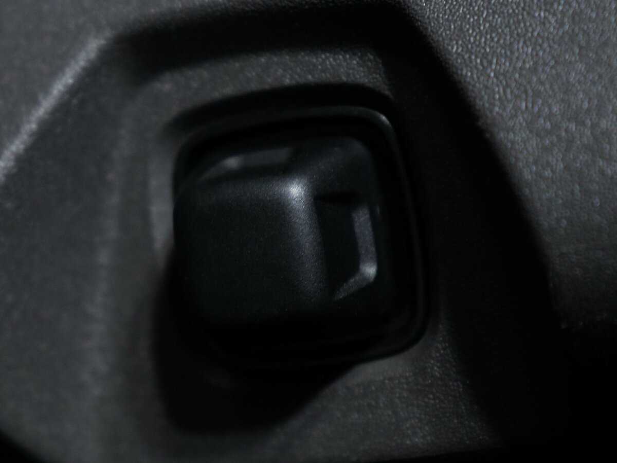 Купить Volkswagen Touareg, 2018, 90 730 км, фото №24