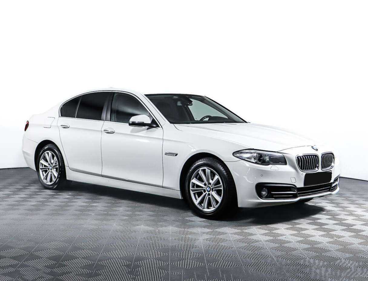 Купить BMW 5 серии 520i, 2013, 133 932 км, фото №3