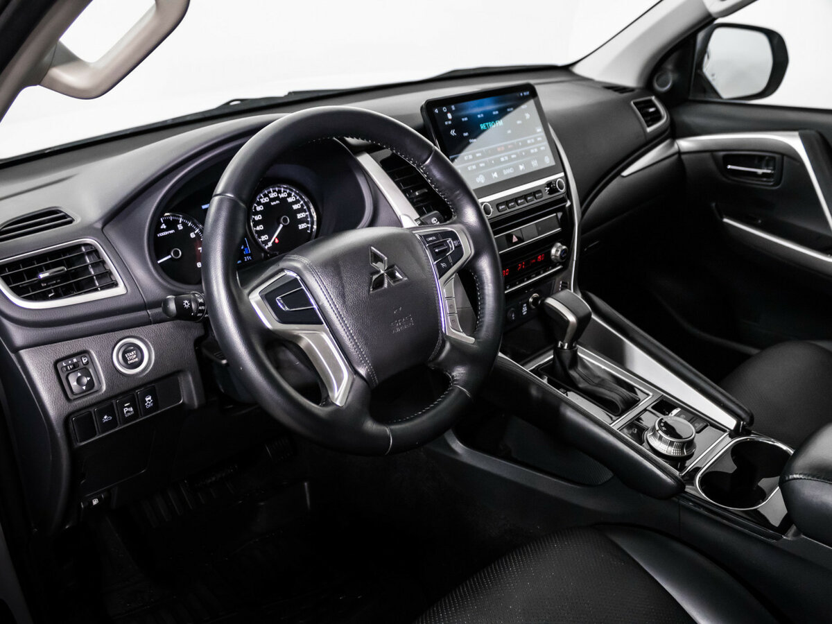 Купить Mitsubishi Pajero Sport III Рестайлинг, 2020, 13 000 км, фото №15