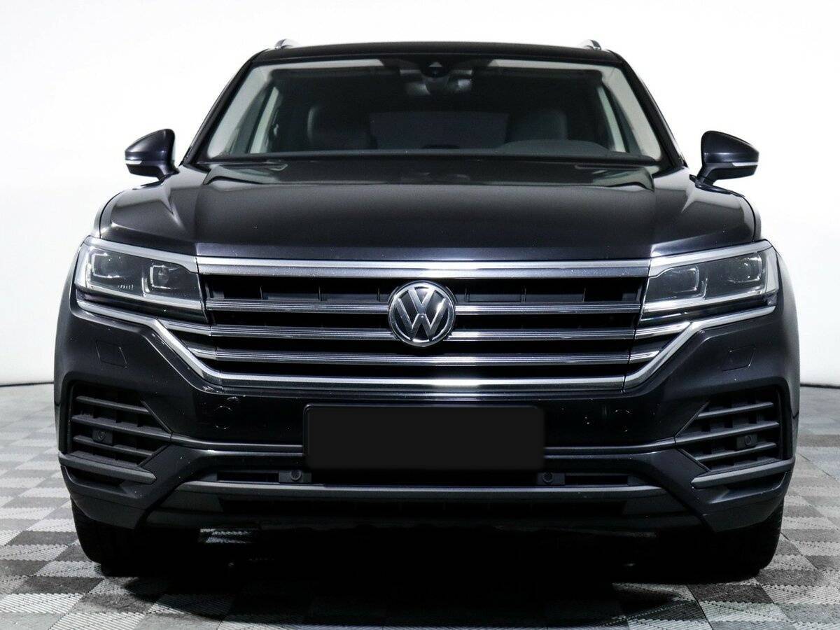 Купить Volkswagen Touareg, 2018, 229 320 км, фото №2