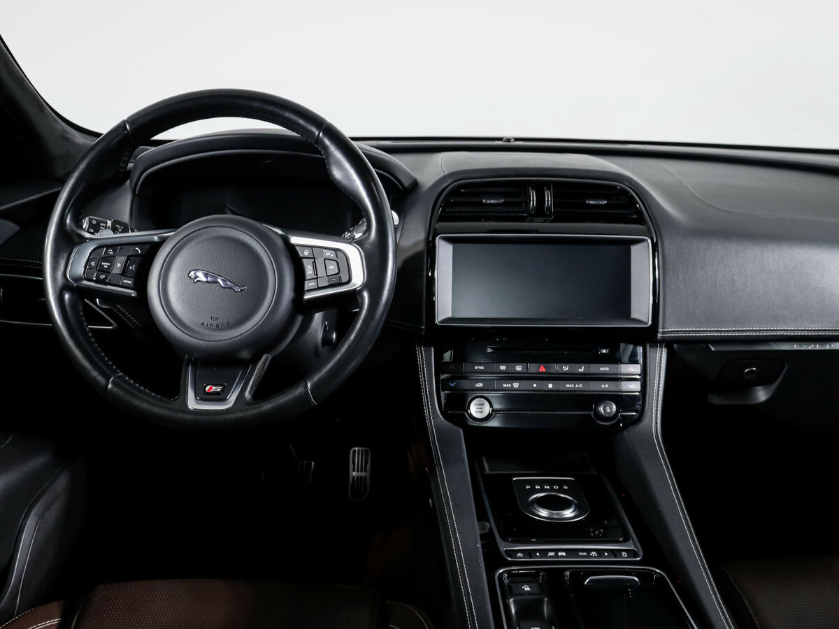 Купить Jaguar F-Pace I, 2016, 85 300 км, фото №12