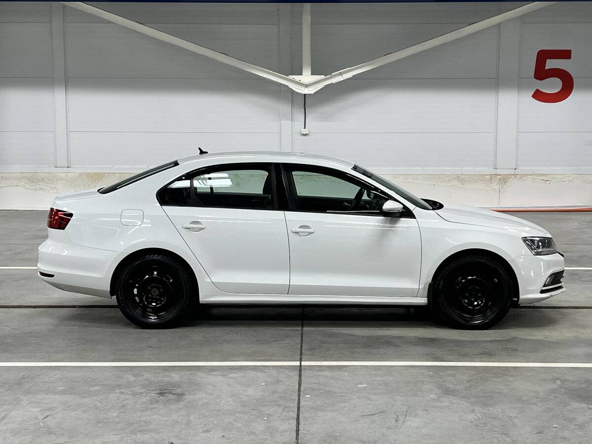 Купить Volkswagen Jetta VI Рестайлинг, 2016, 134 907 км, фото №4