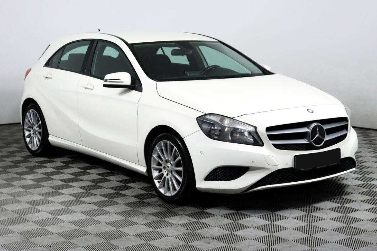 Купить Mercedes-Benz A-Класс 180, 2014, 116 872 км, фото №3