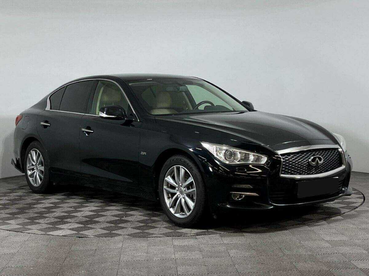 Купить Infiniti Q50, 2015, 131 000 км, фото №3