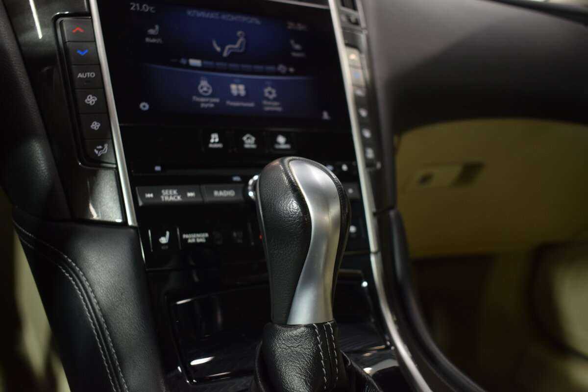 Купить Infiniti Q50, 2015, 263 000 км, фото №31